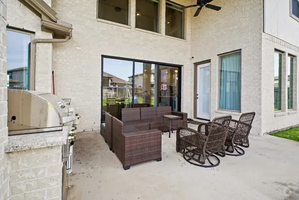 $1,200,000 | 9911 Crescent Wood Drive, Missouri City, TX 77459