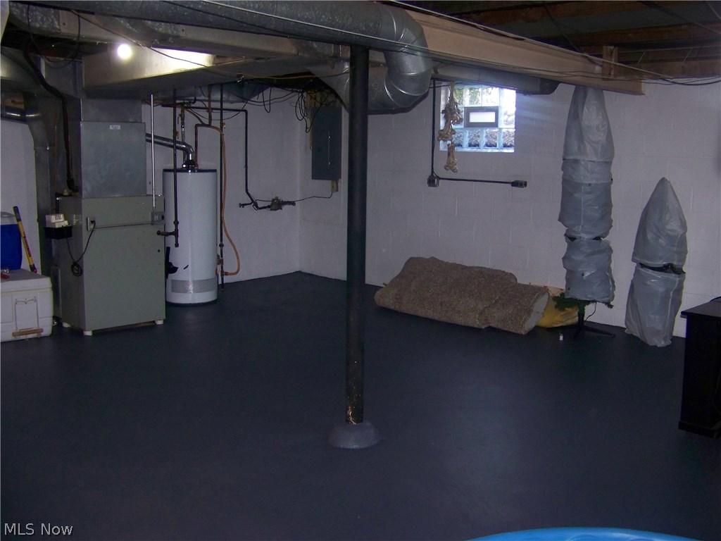 416 Ewing Road Youngstown, OH 44512 - Photo 29 of 34 VERY CLEAN BASEMENT