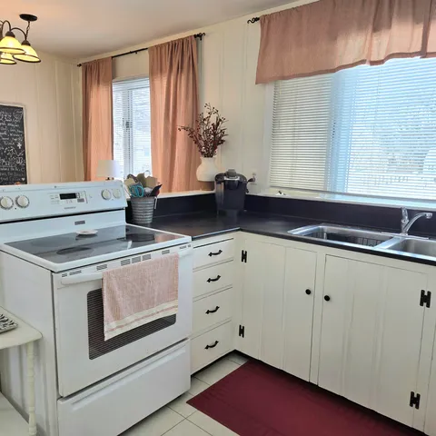 $389,000 | 36 Beauview Avenue, Nashua, NH 03064