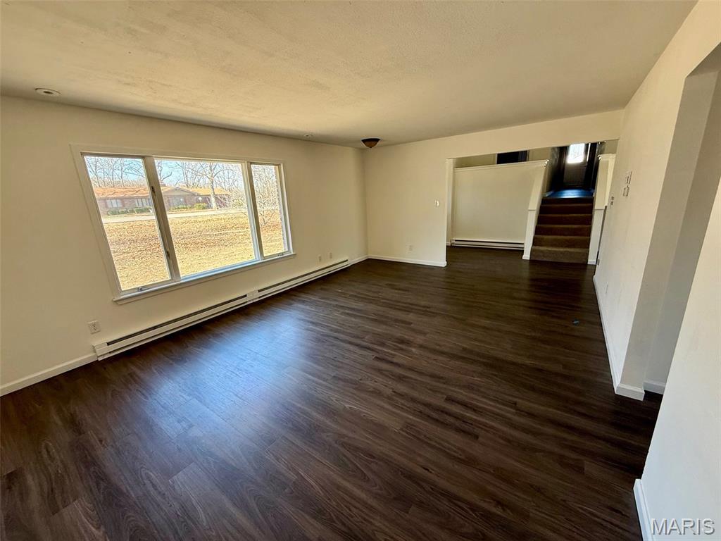 1112 North And South Road Sullivan, MO 63080 - Photo 9 of 23