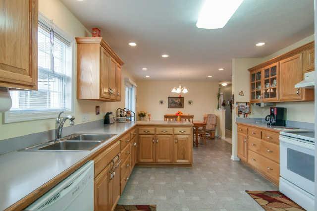 620 Mt Lebanon Road Dickson, TN 37055 - Photo 9 of 20 All kitchen applicances will remain