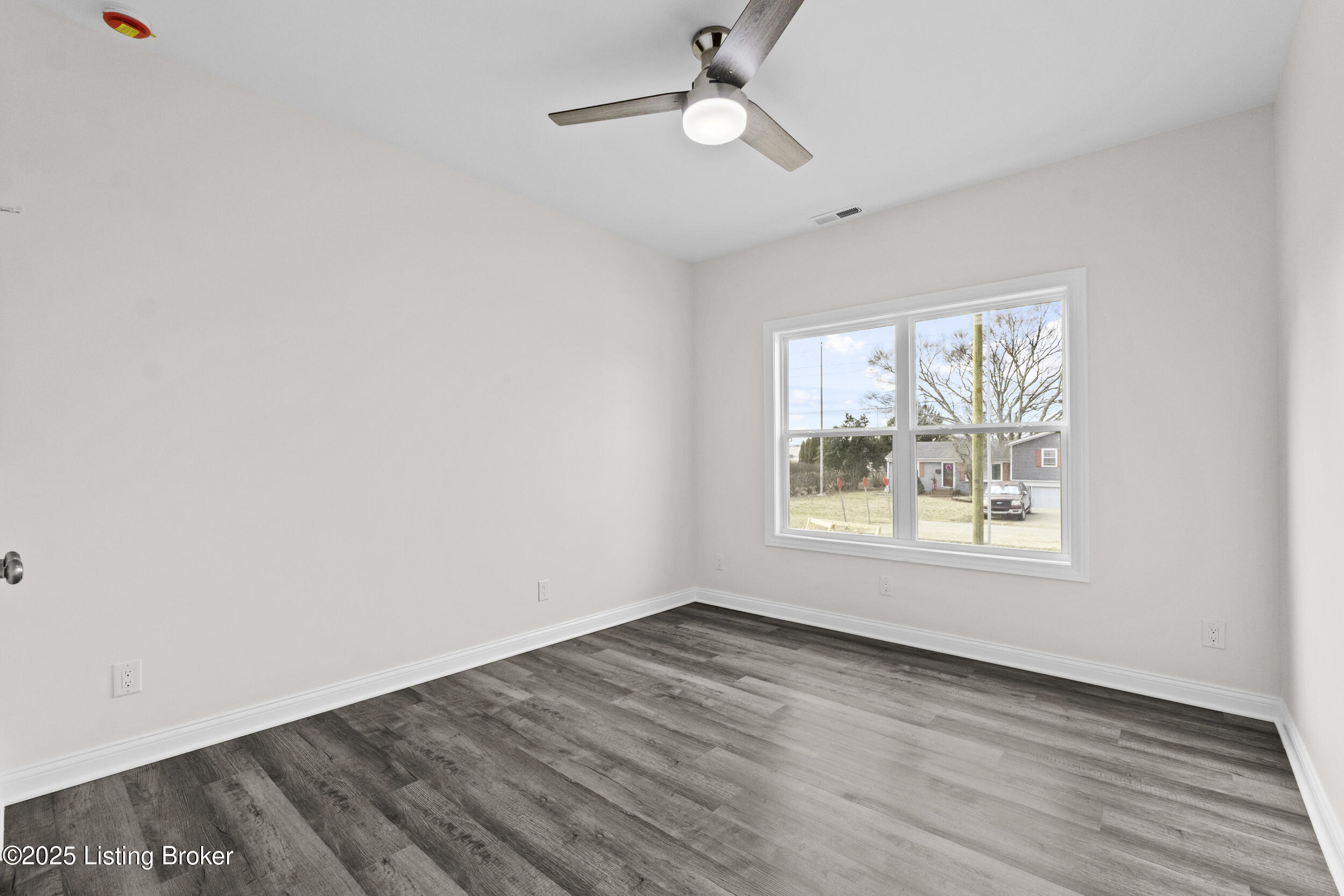 213 Alreva Road Louisville, KY 40216 - Photo 15 of 19 dsc05344