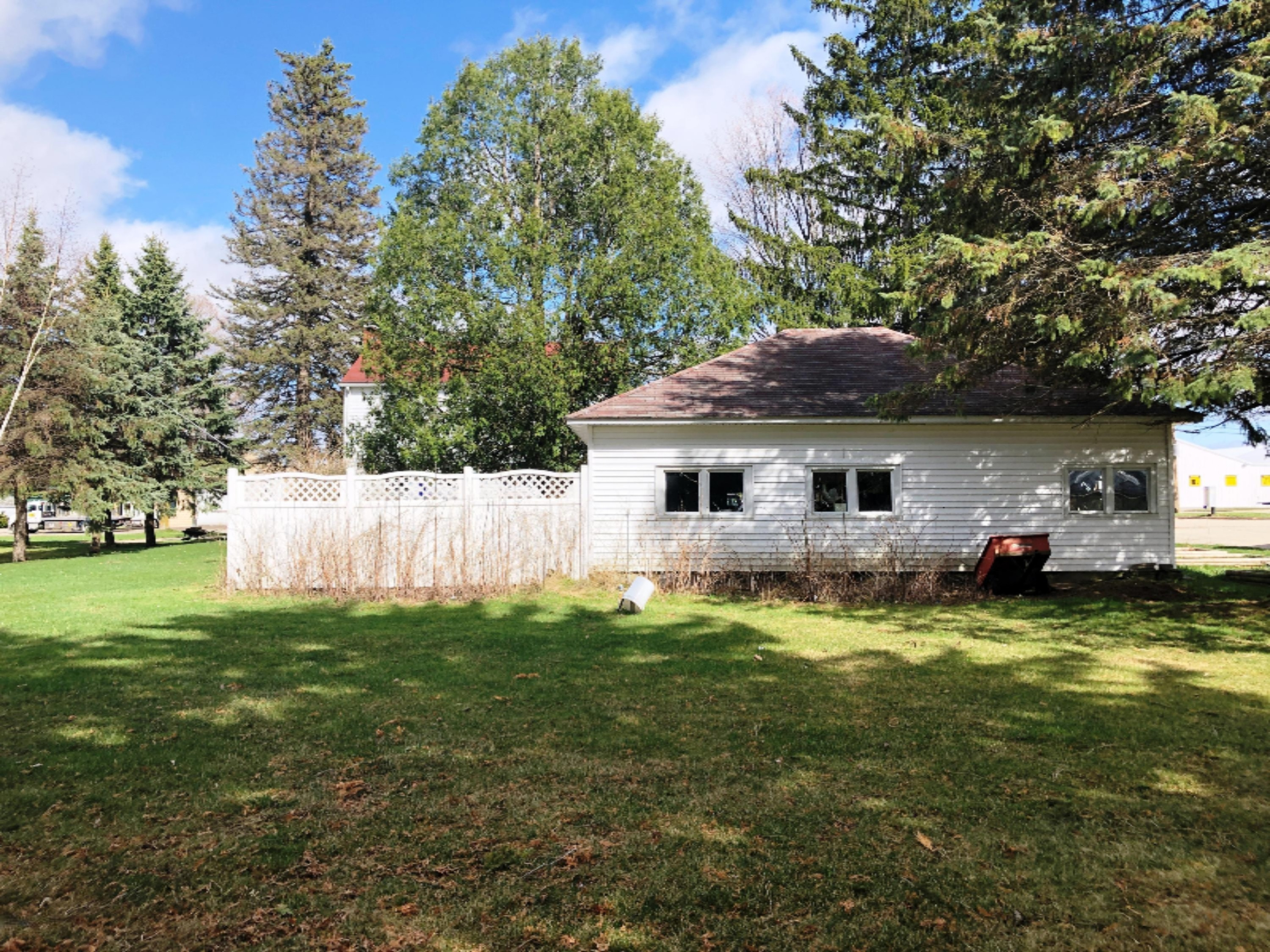 821 South Chestnut Street Reed City, MI 49677 - Photo 21 of 22 IMG_1072