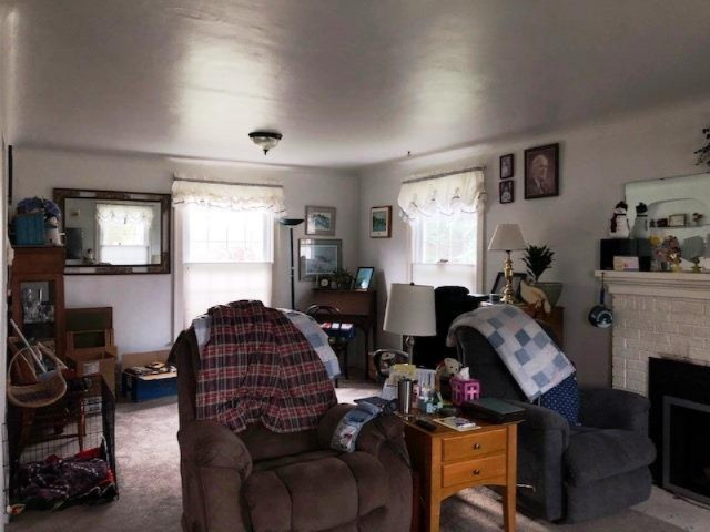 821 South Chestnut Street Reed City, MI 49677 - Photo 3 of 22 IMG_1117