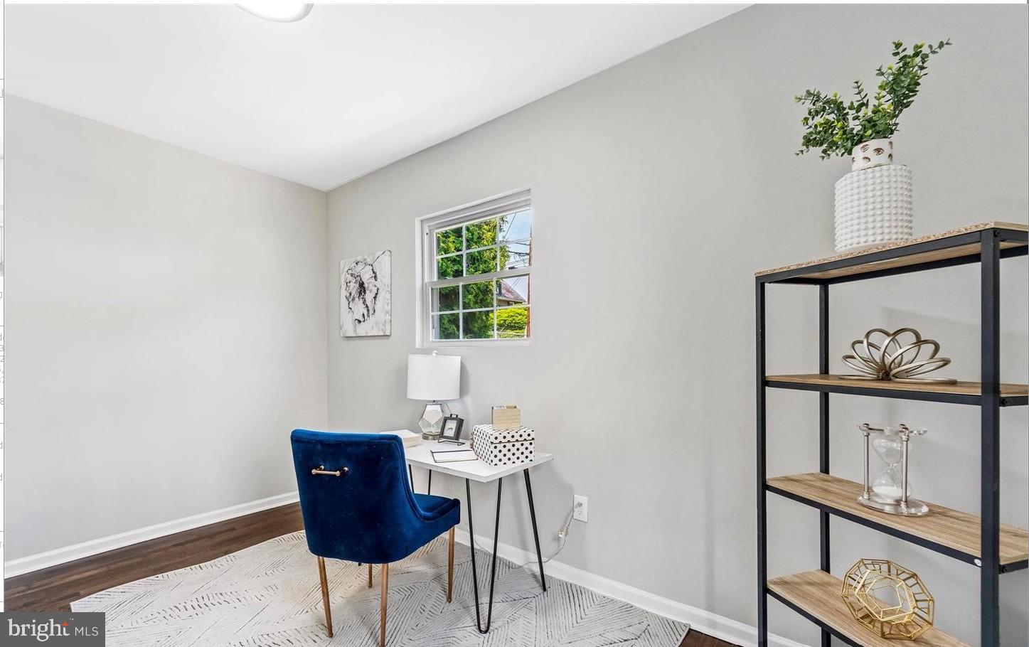 3400 Dennlyn Road Baltimore, MD 21215 - Photo 23 of 32 Bright and inviting home office space.