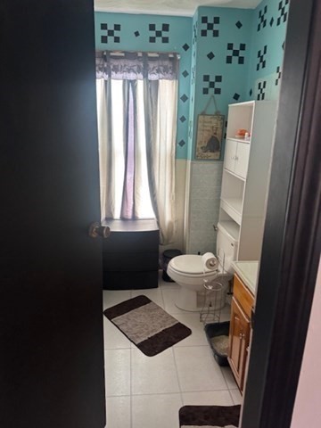 129 County Street Fall River, MA 02723 - Photo 15 of 27