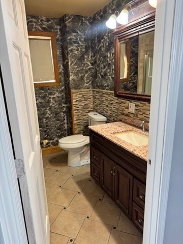 129 County Street Fall River, MA 02723 - Photo 5 of 27