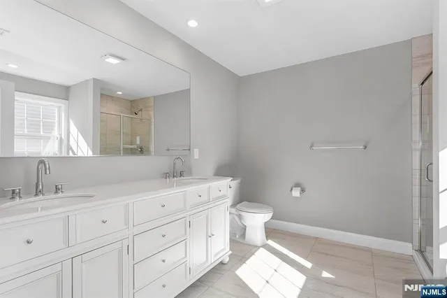 $1,199,900 | 102 Charlton Avenue, Lodi, NJ 07644