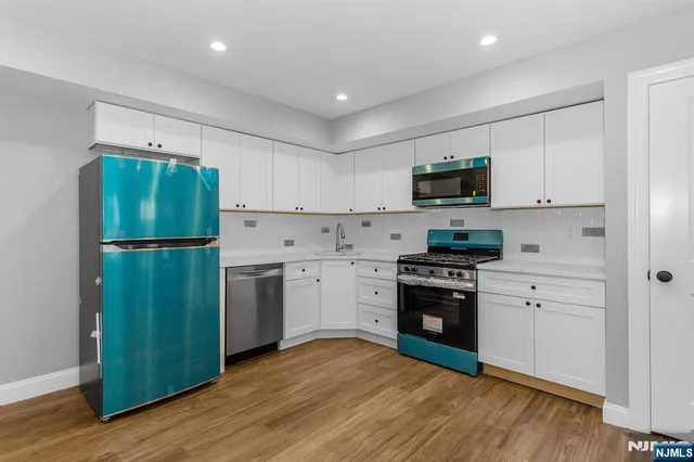 $1,199,900 | 102 Charlton Avenue, Lodi, NJ 07644