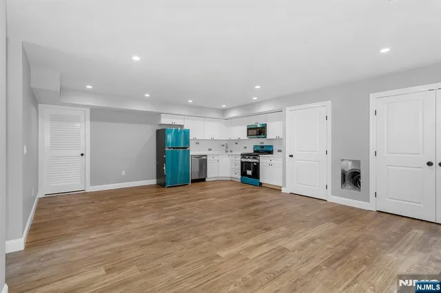 $1,199,900 | 102 Charlton Avenue, Lodi, NJ 07644