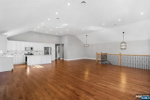 $1,199,900 | 102 Charlton Avenue, Lodi, NJ 07644