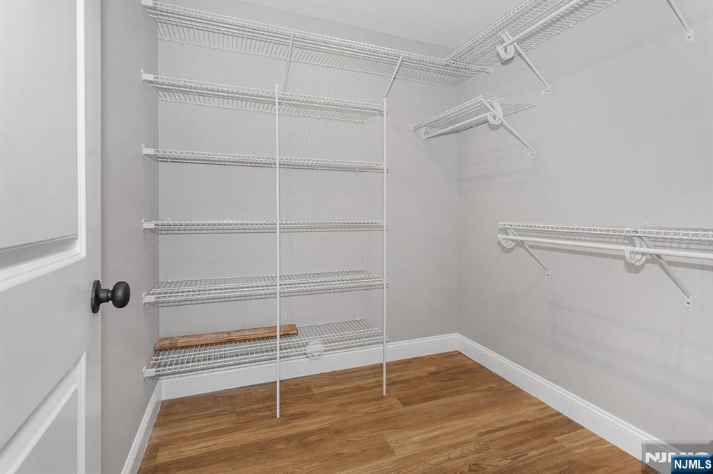 102 Charlton Avenue Lodi, NJ 07644 - Photo 32 of 34