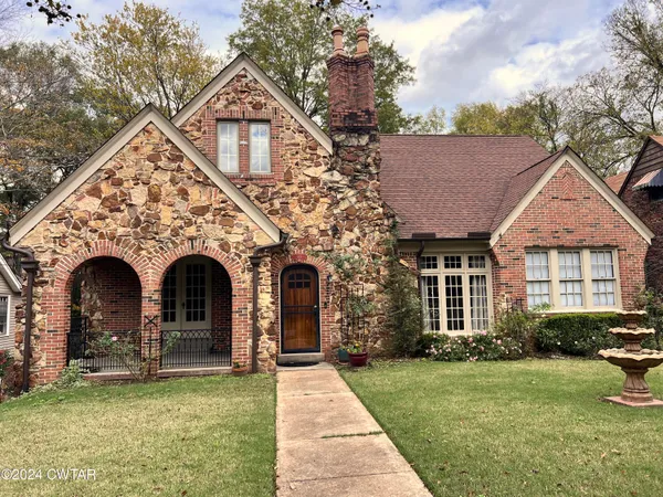 $339,900 | 523 Westmoreland Place, Jackson, TN 38301