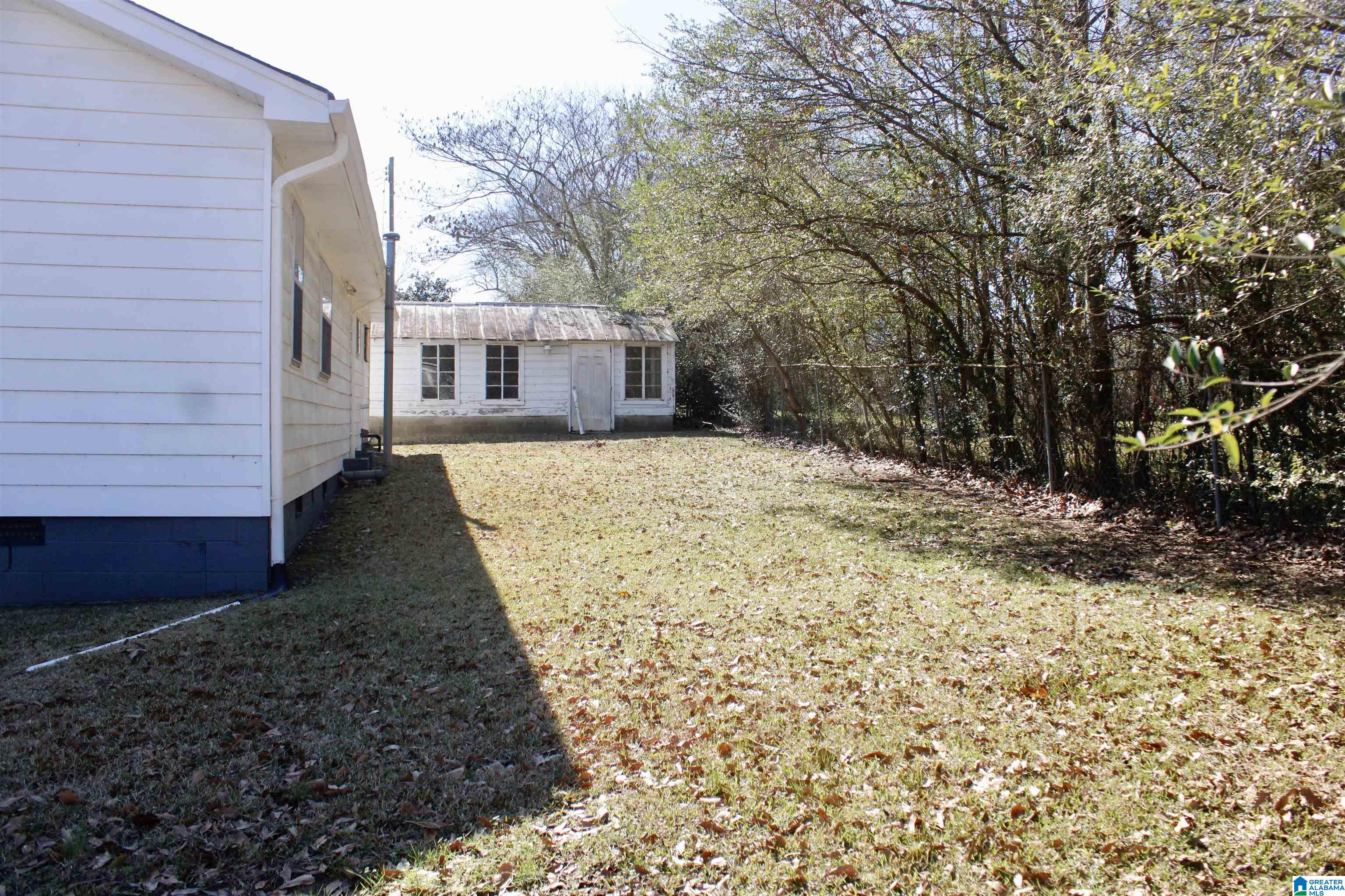 6037 Pocahontas Road Bessemer, AL 35022 - Photo 17 of 40