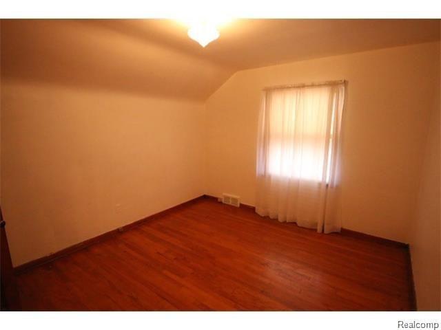 5284 Alter Road Detroit, MI 48224 - Photo 4 of 9