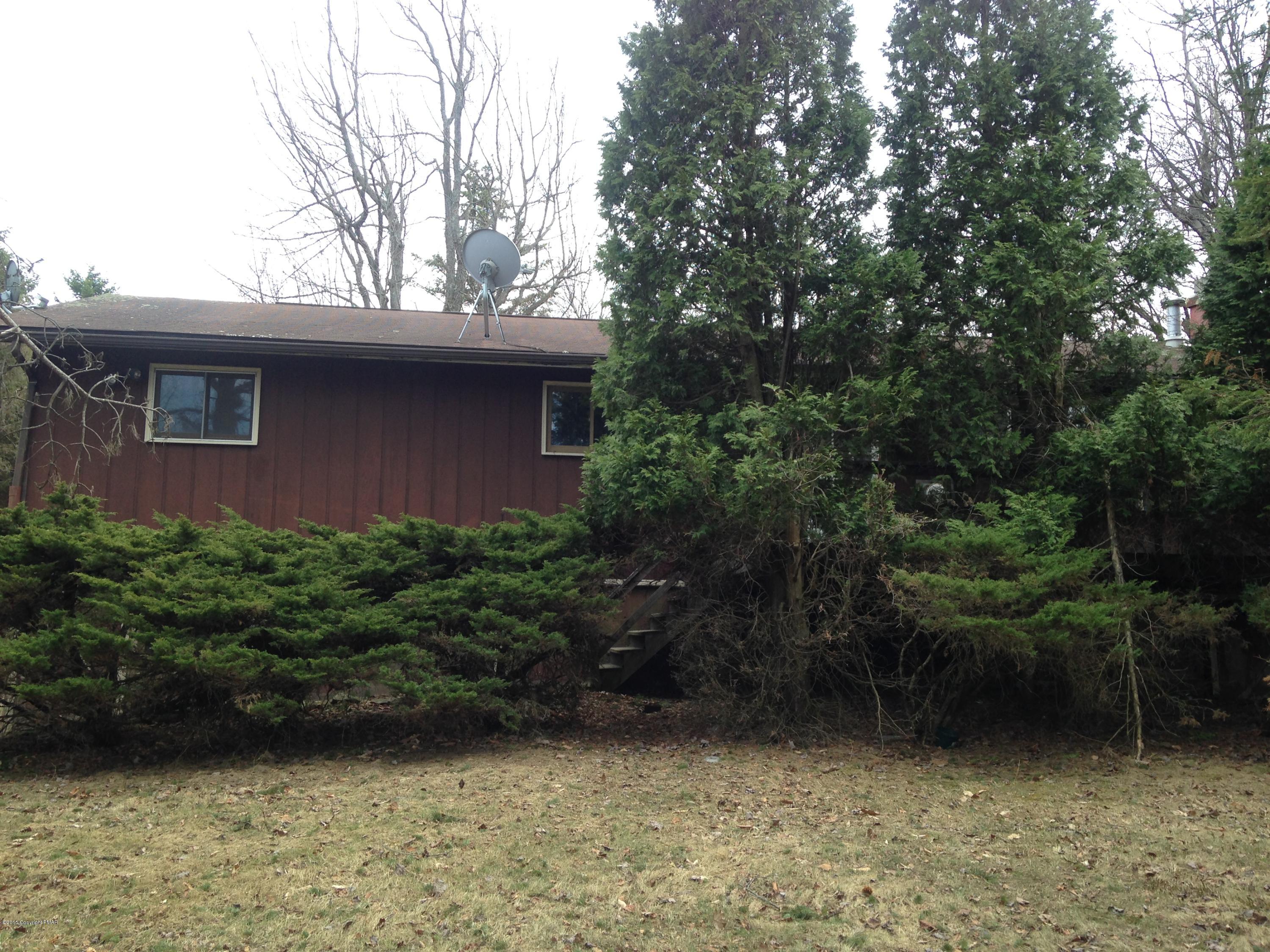 4171 Hickory Road Tobyhanna, PA 18466 - Photo 1 of 13 Main View