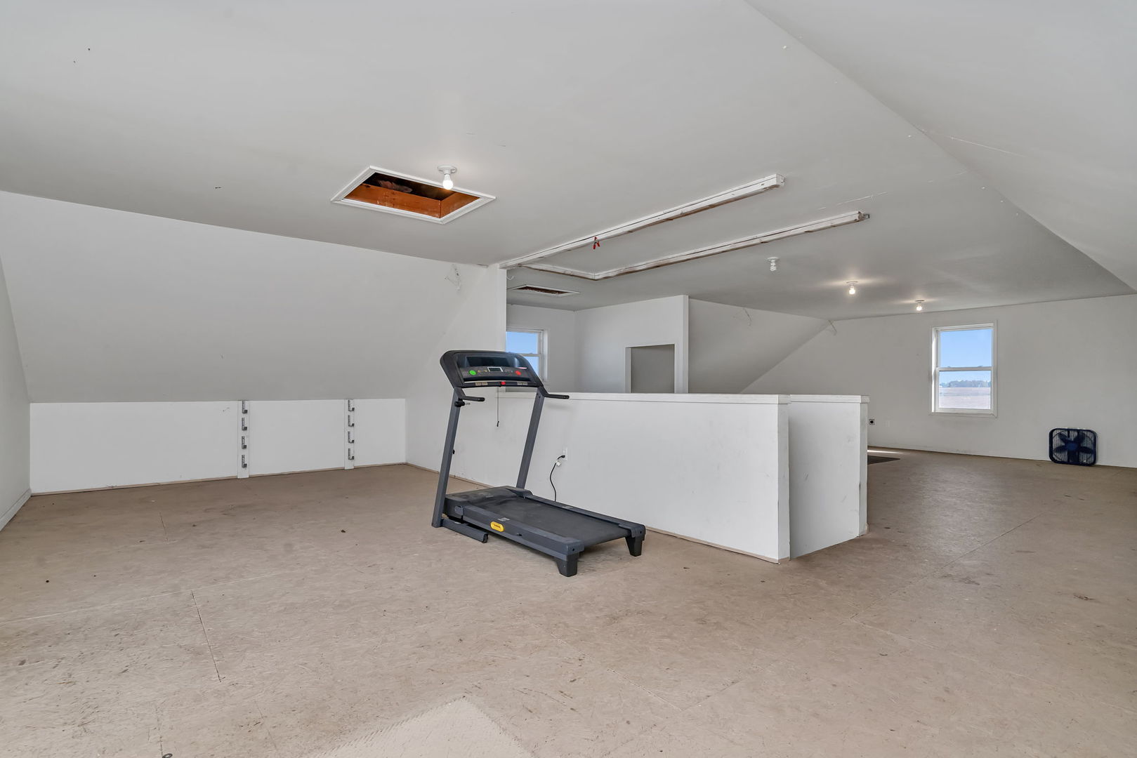 2624 East 21st Road Marseilles, IL 61341 - Photo 50 of 74 a view of a room with gym equipment