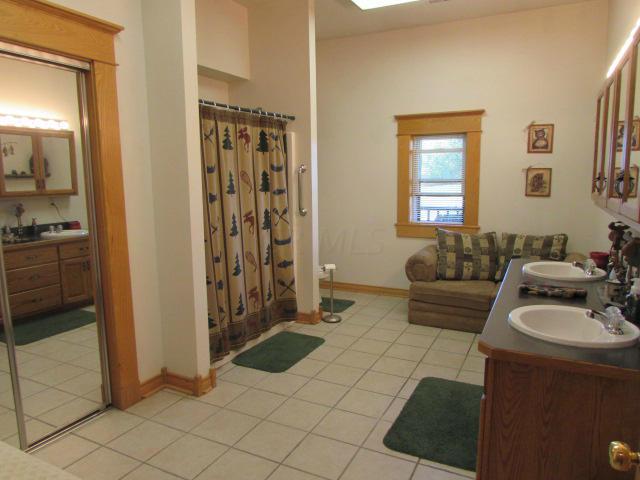 24131 Bell Church Road Utica, OH 43080 - Photo 6 of 39 Gallery Image 6