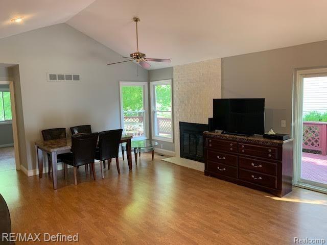 1484 Colony Drive Rochester, MI 48307 - Photo 3 of 53 0-6.jpg