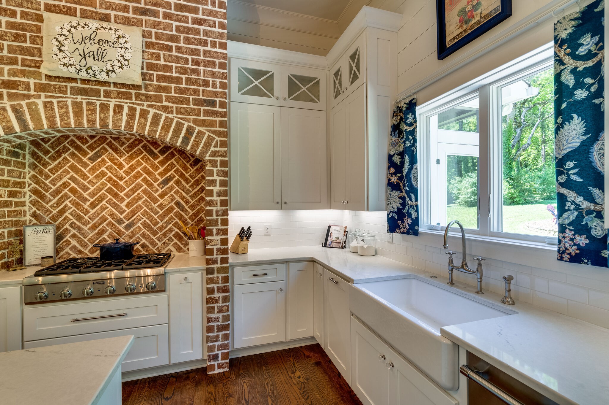 1453 Sneed Road West Franklin, TN 37069 - Photo 24 of 50 a view of a kitchen with a sink and dishwasher