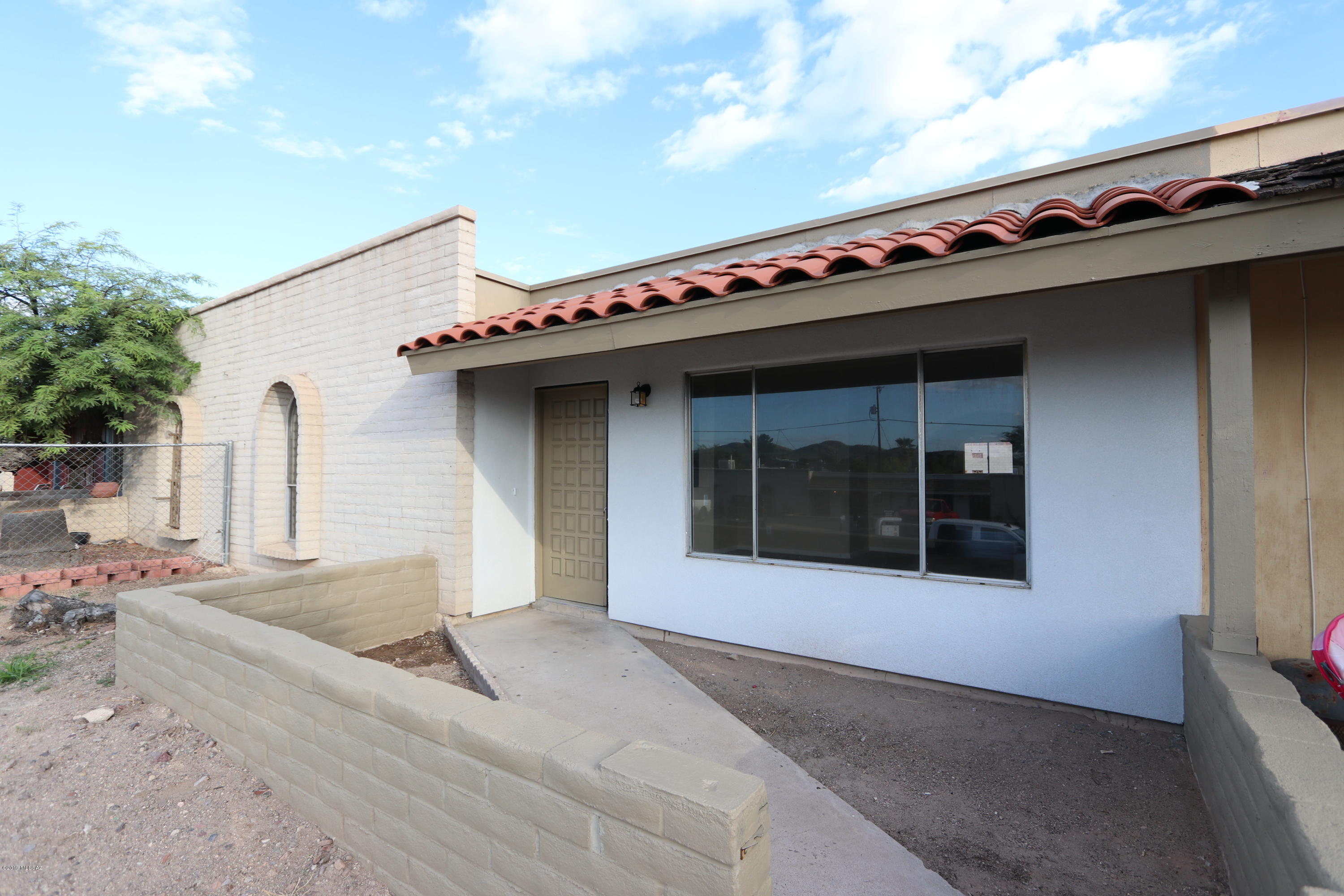 1830 West Caravelle Road Tucson, AZ 85713 - Photo 1 of 1