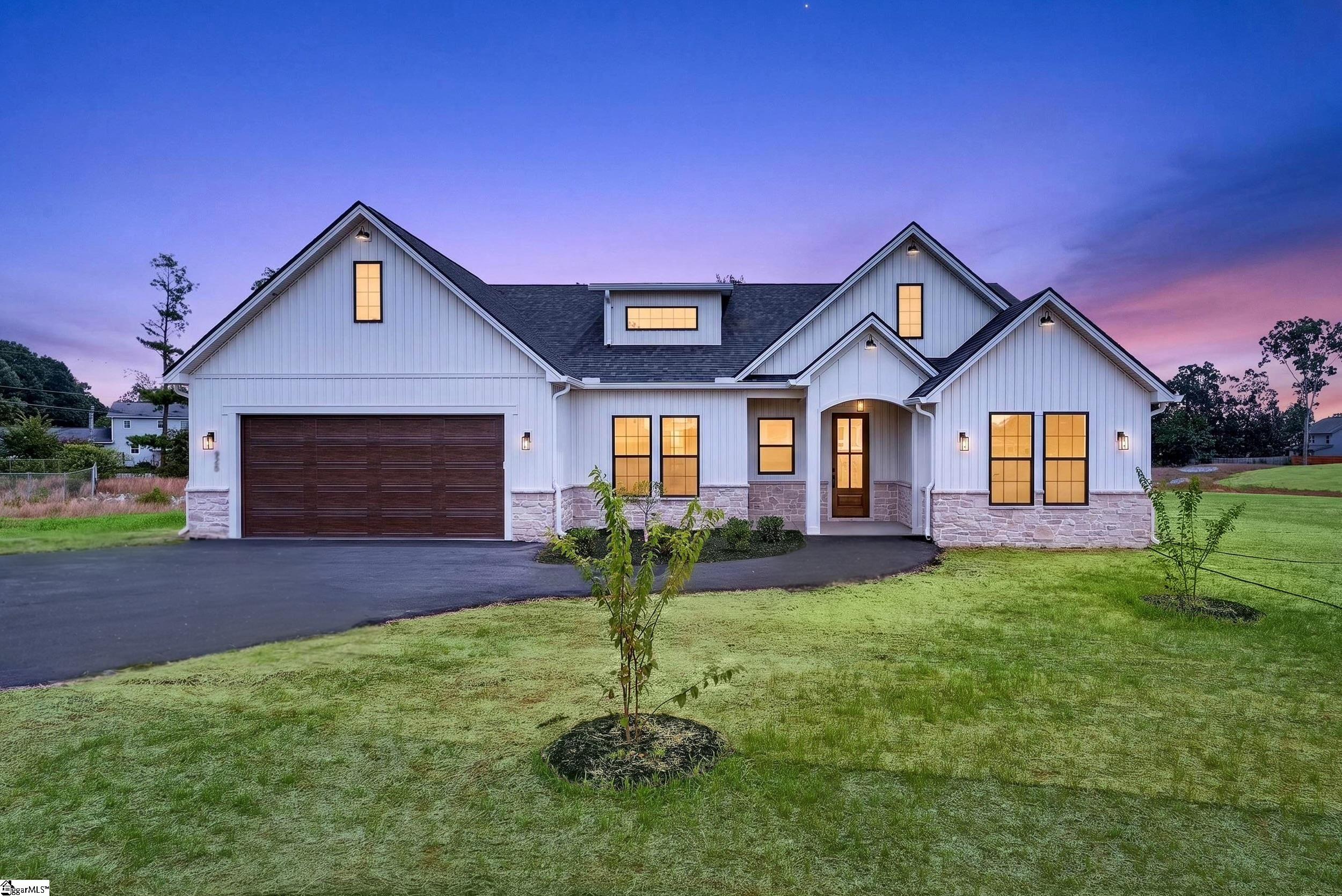 428 Blume Road Anderson, SC 29625 - Photo 2 of 50 Gallery Image 2
