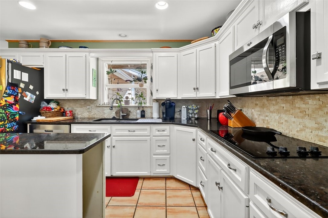 402 Pasadena Place Corpus Christi, TX 78411 - Photo 15 of 39