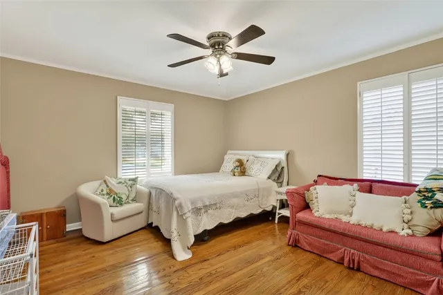 $399,999 | 402 Pasadena Place, Corpus Christi, TX 78411