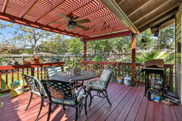 $399,999 | 402 Pasadena Place, Corpus Christi, TX 78411