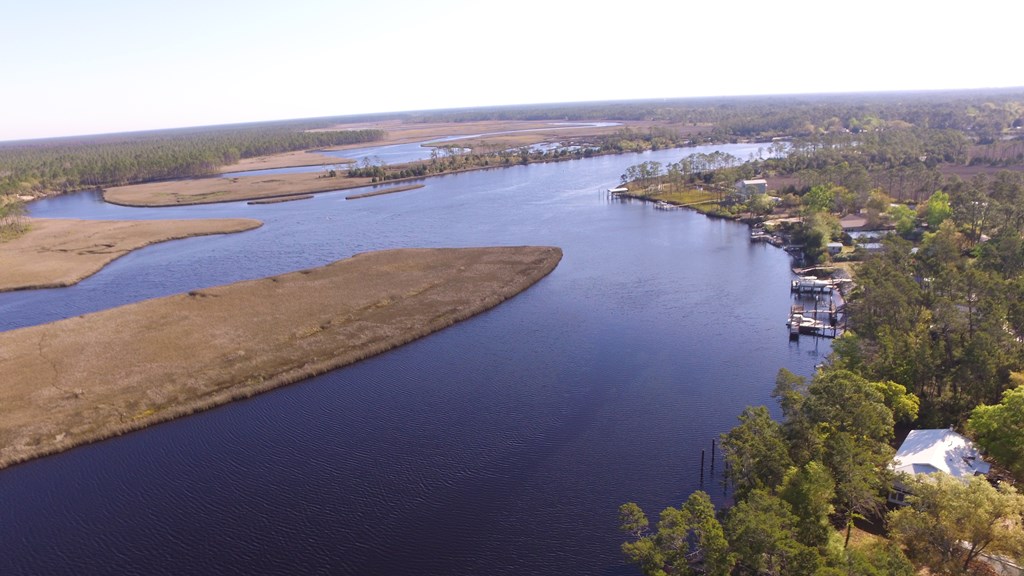 508 River Road Carrabelle, FL 32322 - Photo 5 of 20 Gallery Image 5