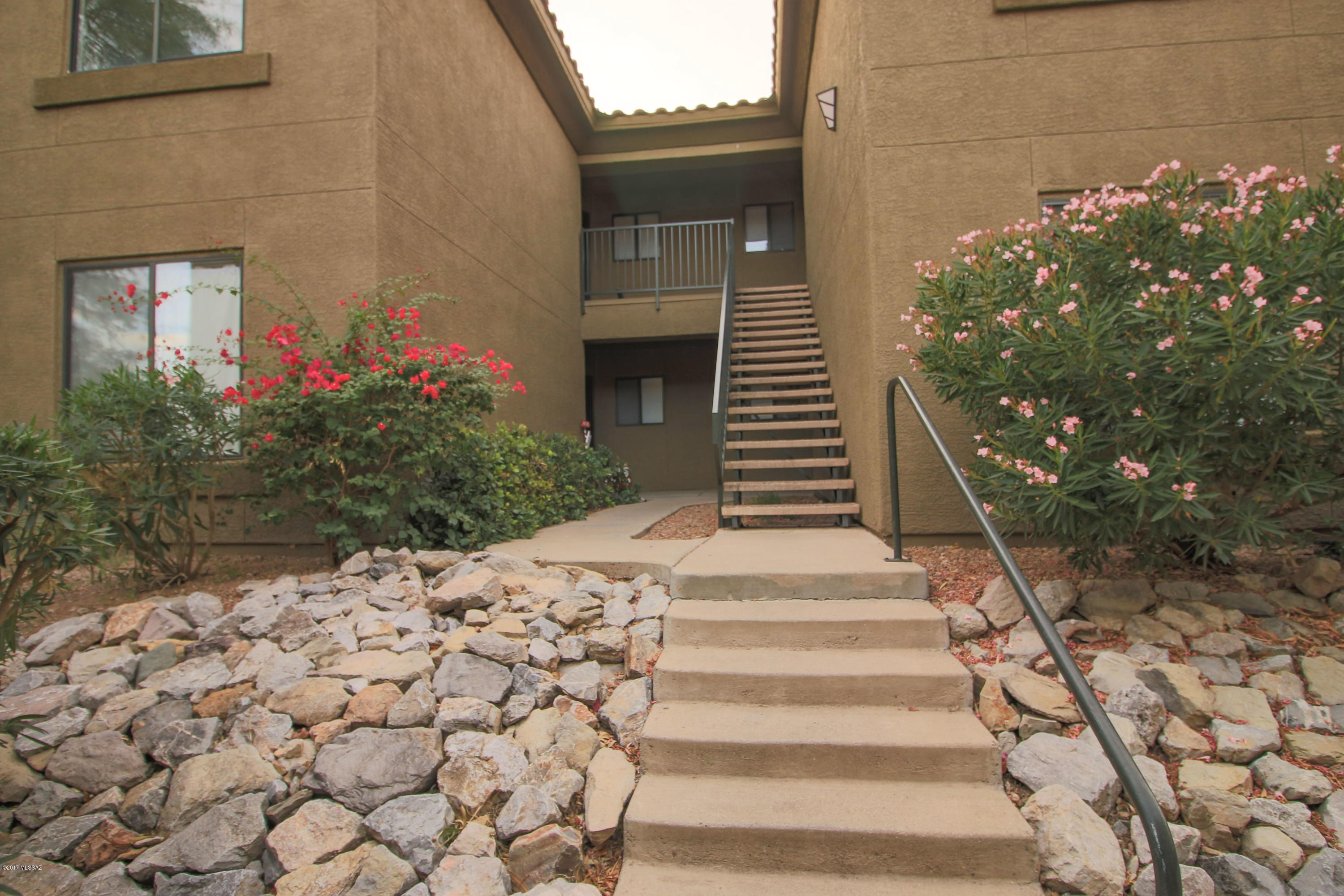5751 North Kolb Road, Unit 37201 Tucson, AZ 85750 - Photo 2 of 25