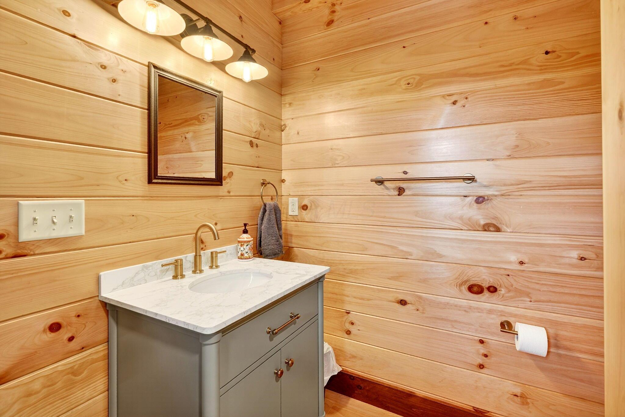 8301 Voris Road Logan, OH 43138 - Photo 17 of 123 Valley View Cabin (60)
