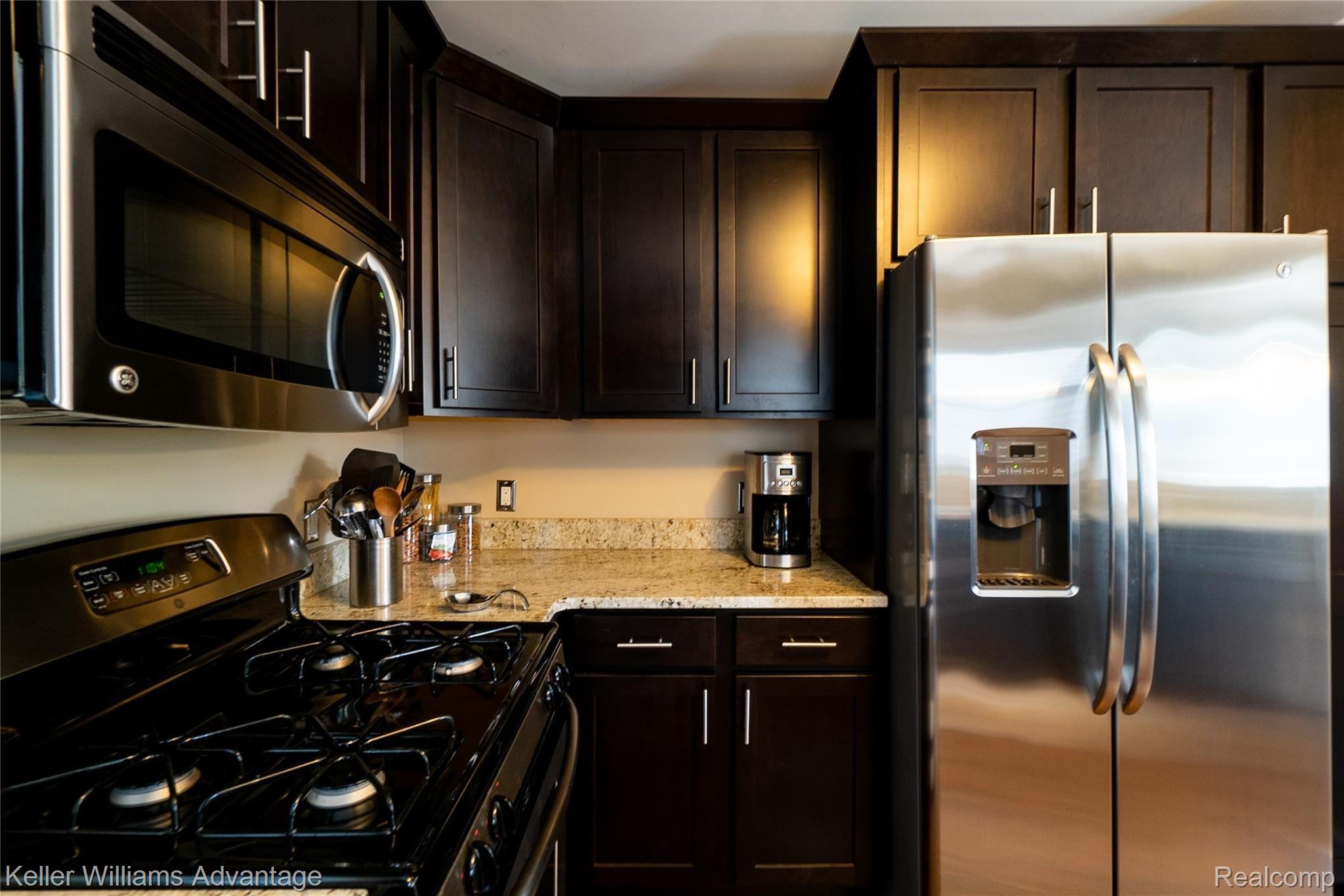2685 Wakefield Road Berkley, MI 48072 - Photo 19 of 42 WakefieldRd_2685_Kitchen 7.jpg