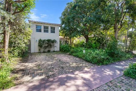 $2,750,000 | 4421 Post Avenue, Miami Beach, FL 33140