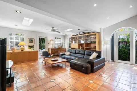 $2,750,000 | 4421 Post Avenue, Miami Beach, FL 33140