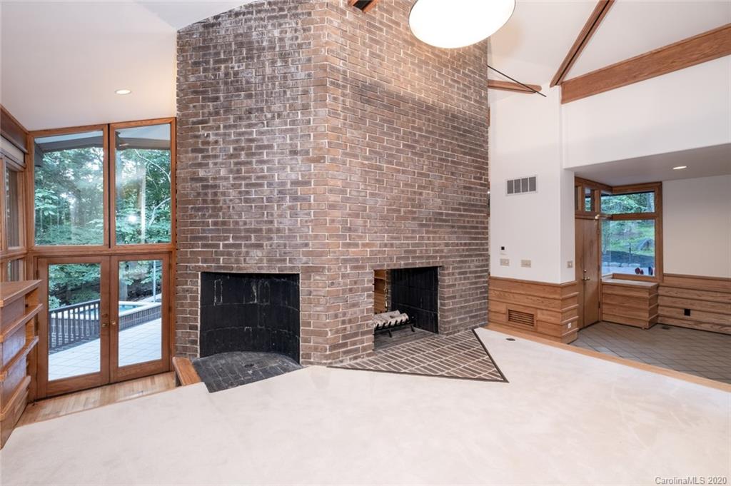 5508 Hardison Road Charlotte, NC 28226 - Photo 4 of 38 Gallery Image 4