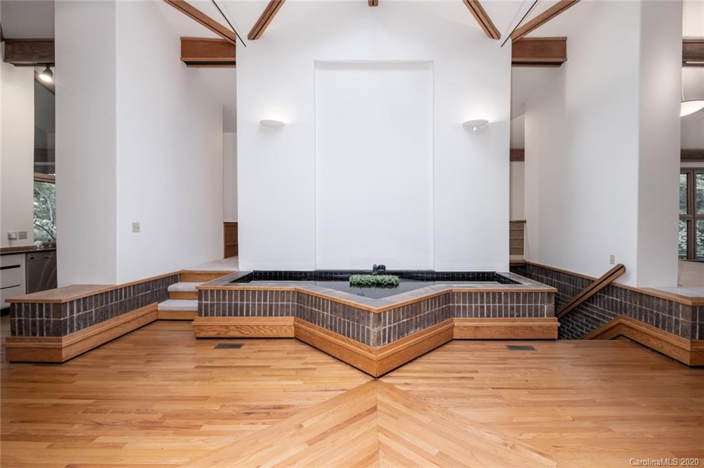 5508 Hardison Road Charlotte, NC 28226 - Photo 6 of 38 Gallery Image 6