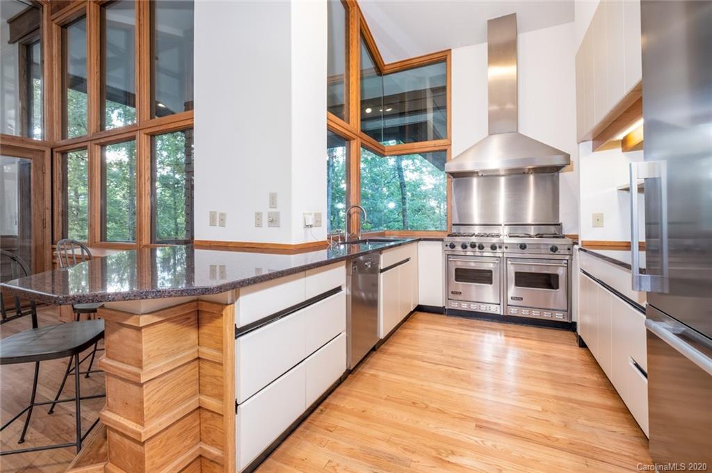 5508 Hardison Road Charlotte, NC 28226 - Photo 9 of 38 Gallery Image 9