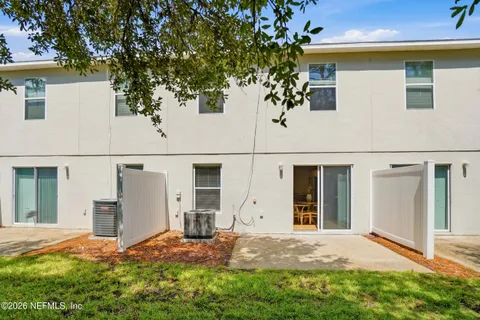$207,000 | 11693 Hickory Oak Drive, Jacksonville, FL 32218