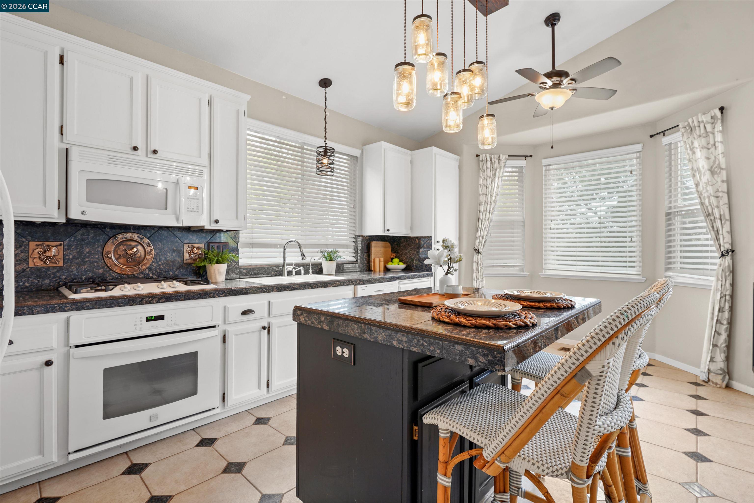 2063 Bluerock Court Concord, CA 94521 - Photo 15 of 45