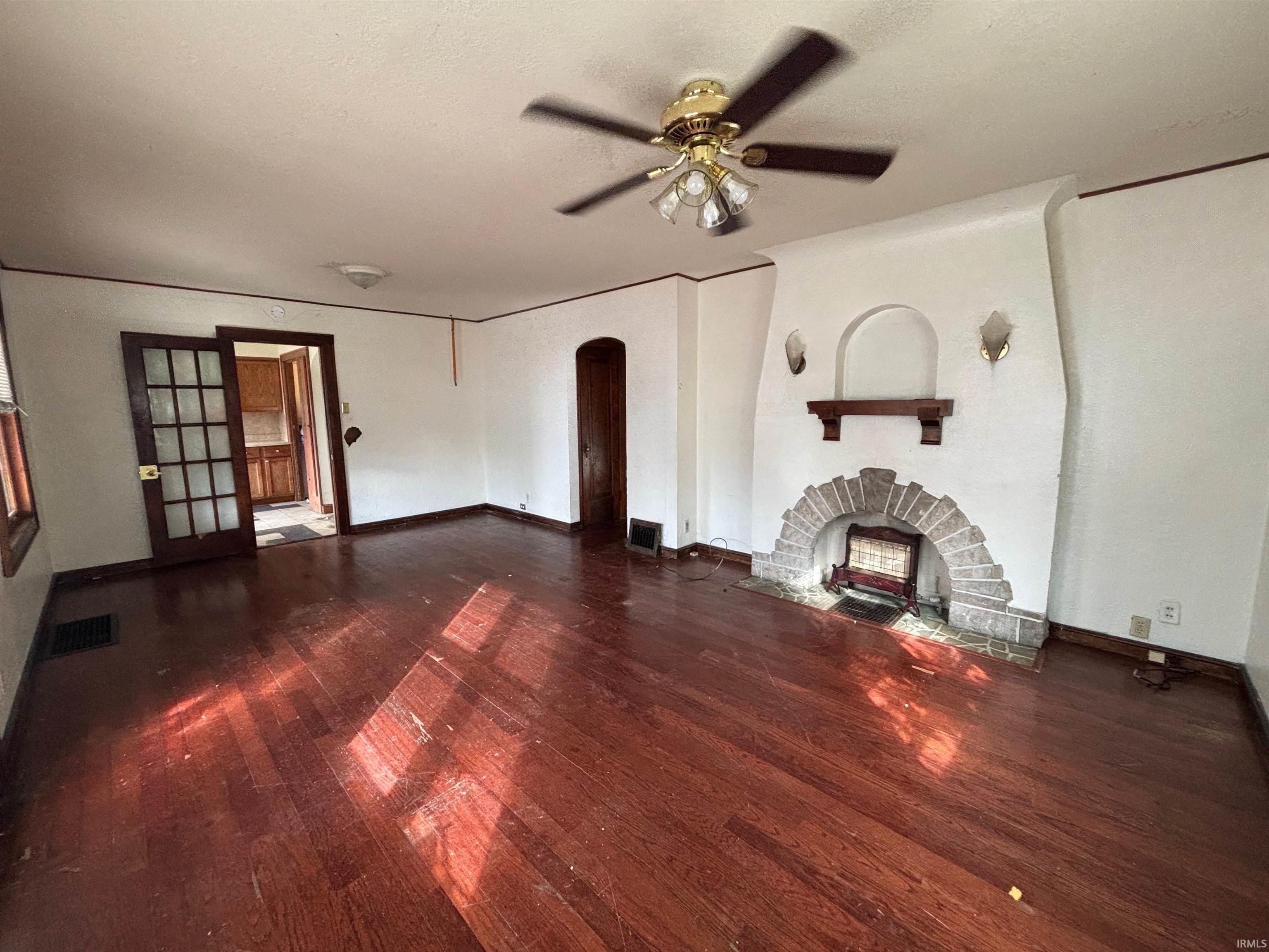 4545 Calumet Avenue Fort Wayne, IN 46806 - Photo 2 of 7