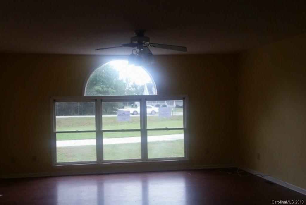 2294 Robert H Kirk Road Lancaster, SC 29720 - Photo 2 of 8 Gallery Image 2