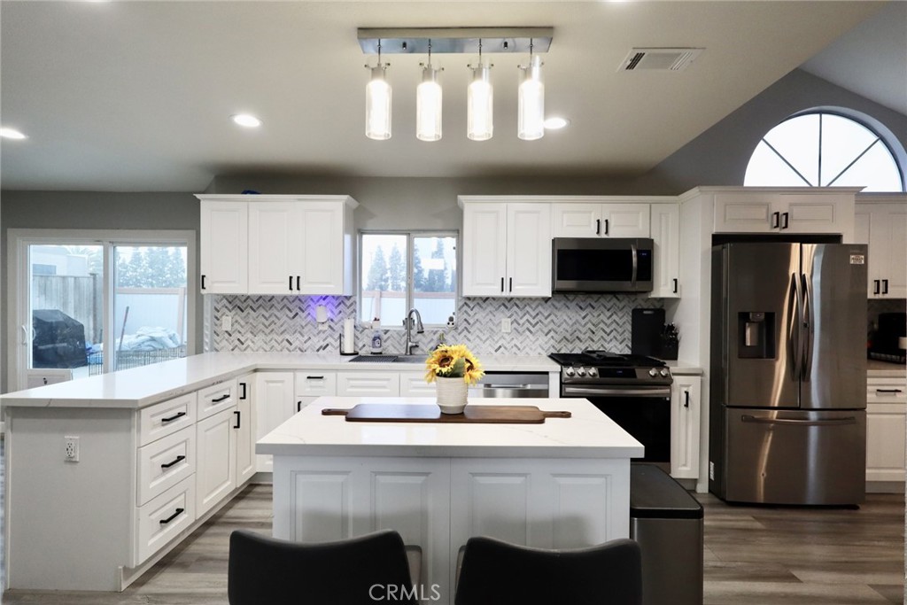 2804 Rippling Brook Place Ontario, CA 91761 - Photo 12 of 51