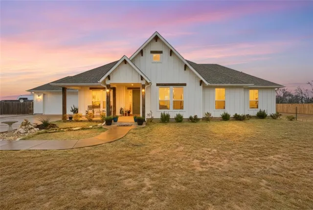 $485,000 | 1292 Whiskey Hollow Road, West, TX 76691