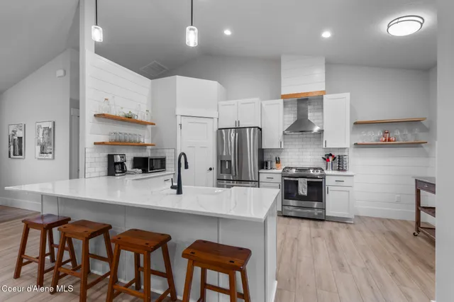 $650,000 | 117 Hanson Court, Dover, ID 83825