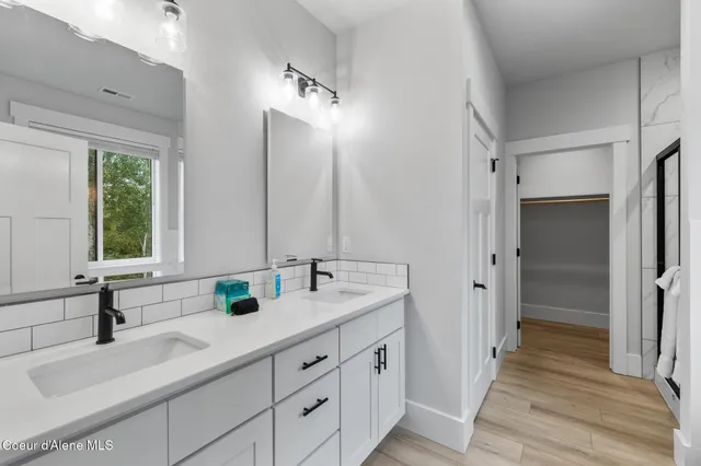 $650,000 | 117 Hanson Court, Dover, ID 83825