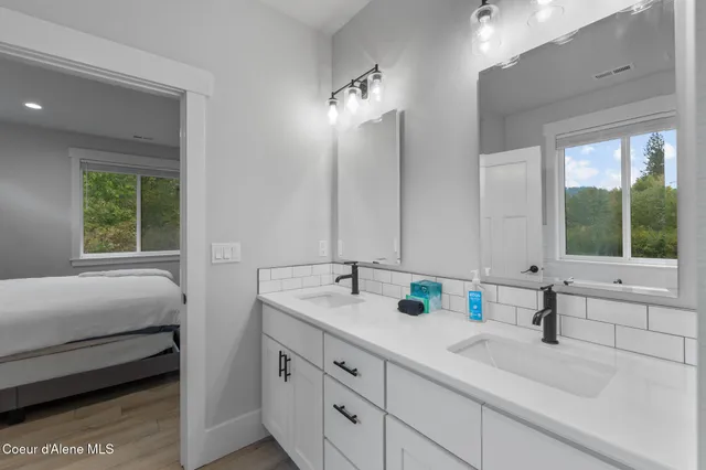 $650,000 | 117 Hanson Court, Dover, ID 83825