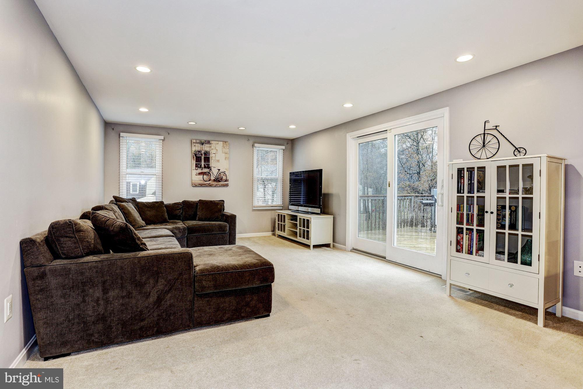 6281 Setting Star Columbia, MD 21045 - Photo 11 of 32 Family Room