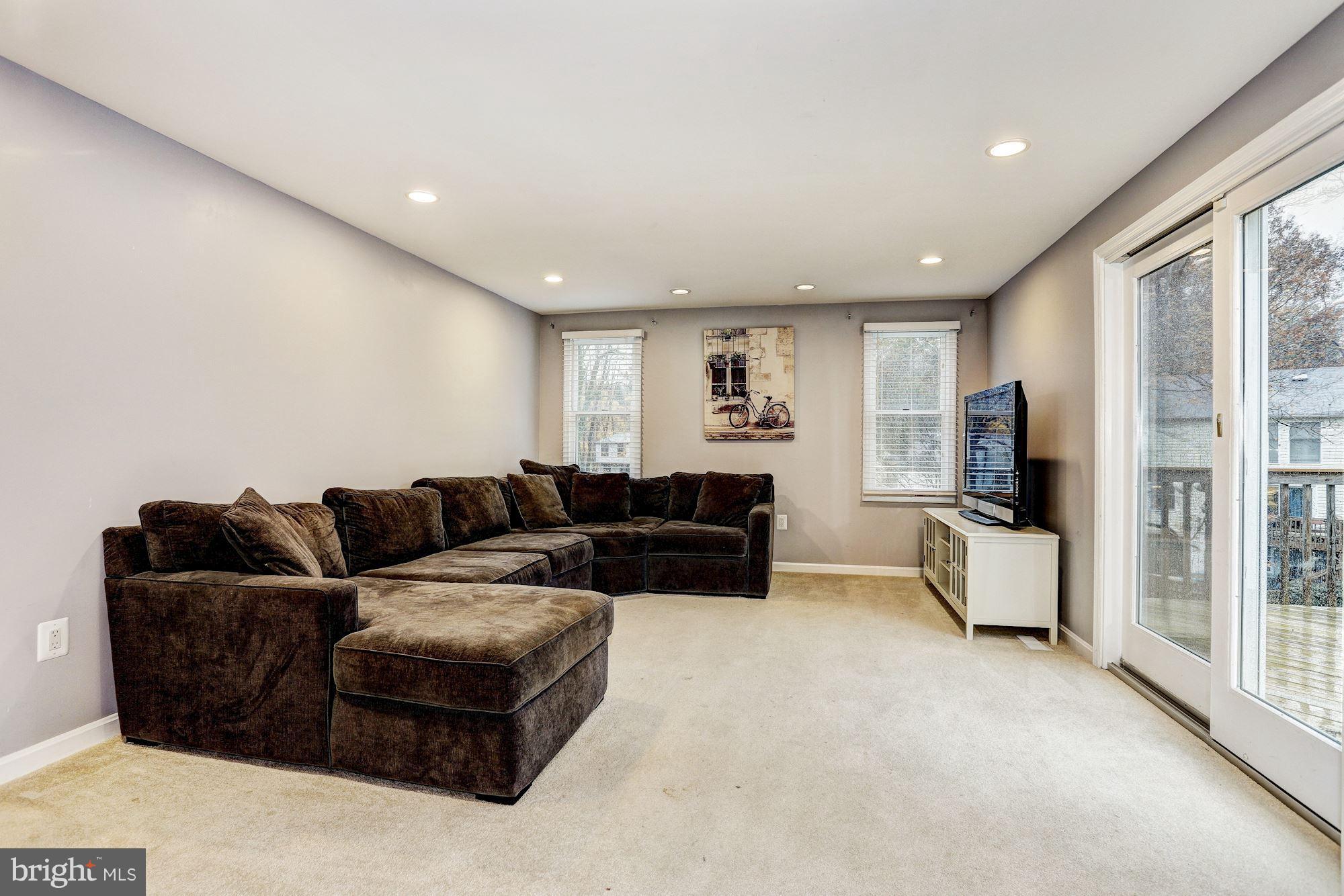 6281 Setting Star Columbia, MD 21045 - Photo 12 of 32 Family Room