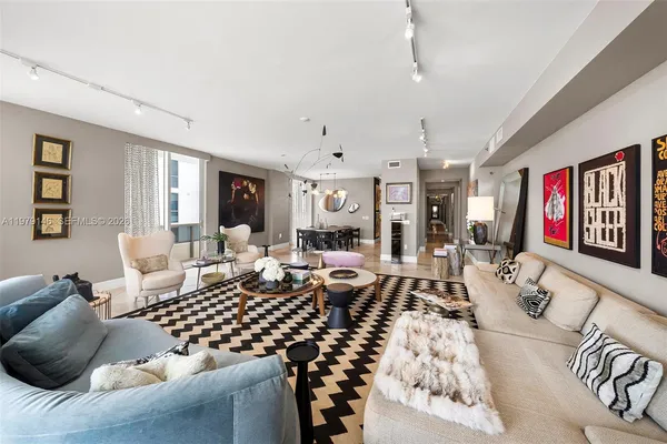 $47,000 | 5801 Collins Avenue, Unit 1600, Miami Beach, FL 33140